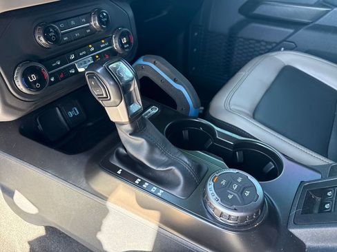 Used 2024 Ford Bronco Wildtrak image 30