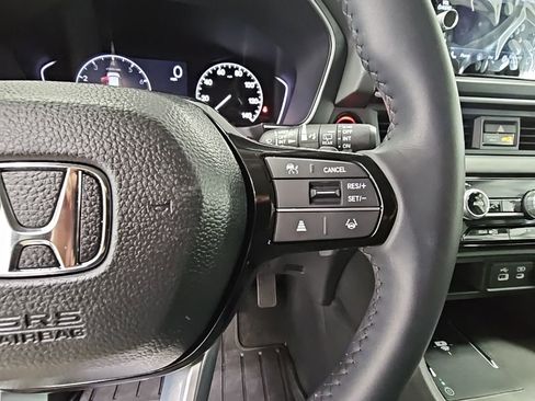 Used 2025 Honda Pilot EX-L image 27