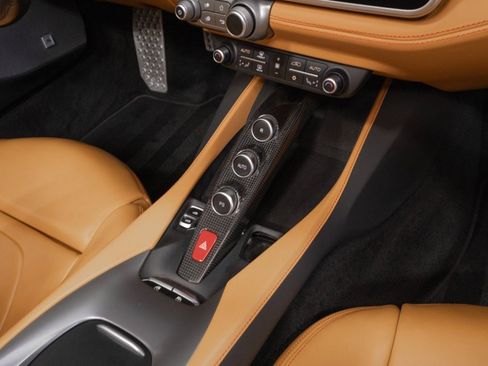 Used 2019 Ferrari Portofino RWD image 54