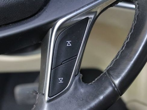 Used 2018 Cadillac XT5 Luxury w/ Driver Awareness Package AWD/4WD image 18
