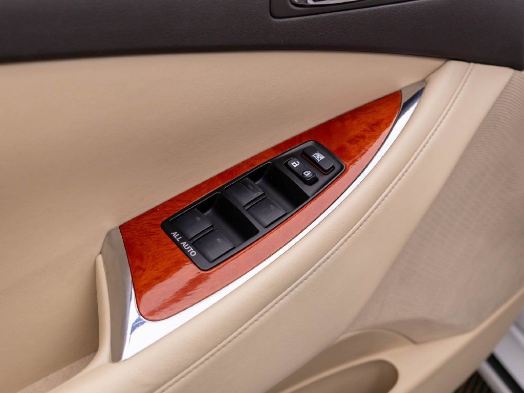 Used 2012 Lexus ES 350 FWD image 16