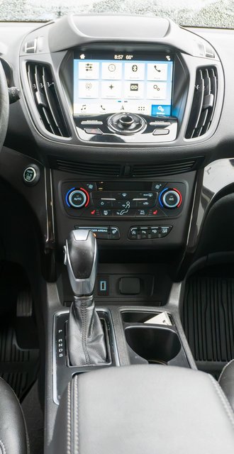 Used 2019 Ford Escape Titanium AWD/4WD image 16