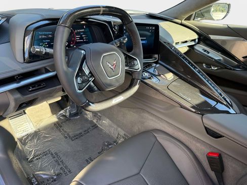 Used 2025 Chevrolet Corvette Z06 image 38