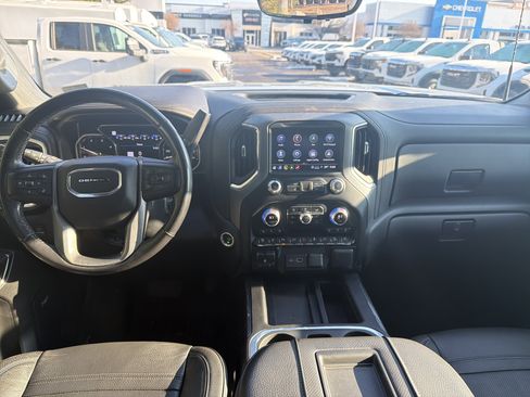 Used 2022 GMC Sierra 2500 Denali w/ Denali Ultimate Package image 29