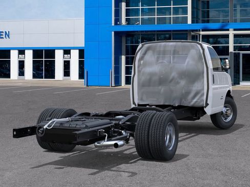 New 2025 Chevrolet Express 3500 w/ Power Convenience Package image 4