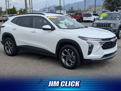 Used 2025 Chevrolet Trax LT