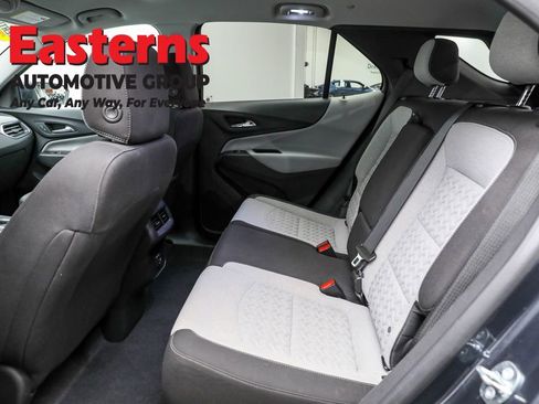 Used 2023 Chevrolet Equinox LT w/ Driver Convenience Package image 21