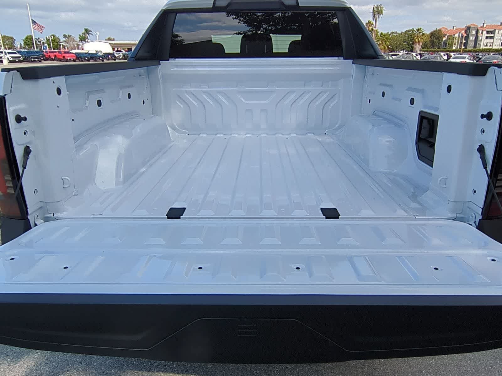 Used 2026 Chevrolet Silverado EV LT AWD/4WD image 25