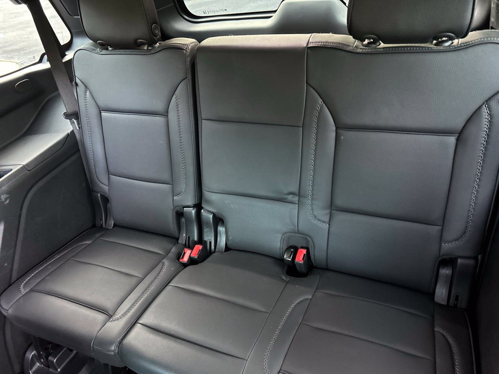 Used 2023 GMC Yukon Denali w/ Advanced Technology Package AWD/4WD image 48