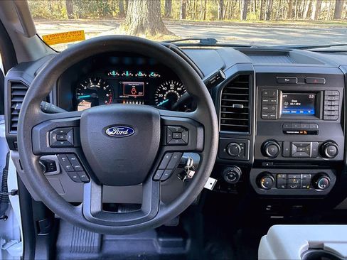 Used 2016 Ford F150 XL w/ Equipment Group 101A Mid image 5