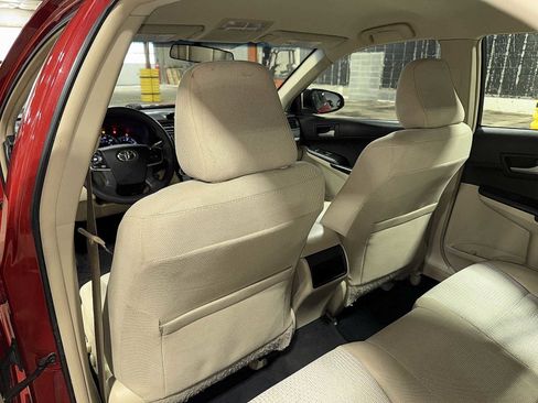 Used 2012 Toyota Camry LE image 26
