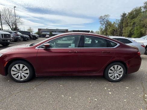 Used 2016 Chrysler 200 LX image 8