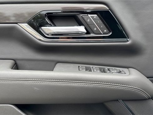 New 2026 GMC Yukon Elevation image 11