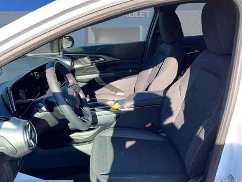New 2026 Chevrolet Equinox EV LT FWD image 24