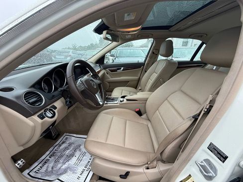 Used 2012 Mercedes-Benz C 250 Sedan image 9