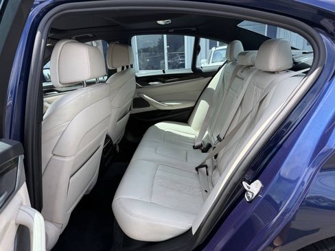Used 2018 BMW 530i xDrive AWD/4WD image 16