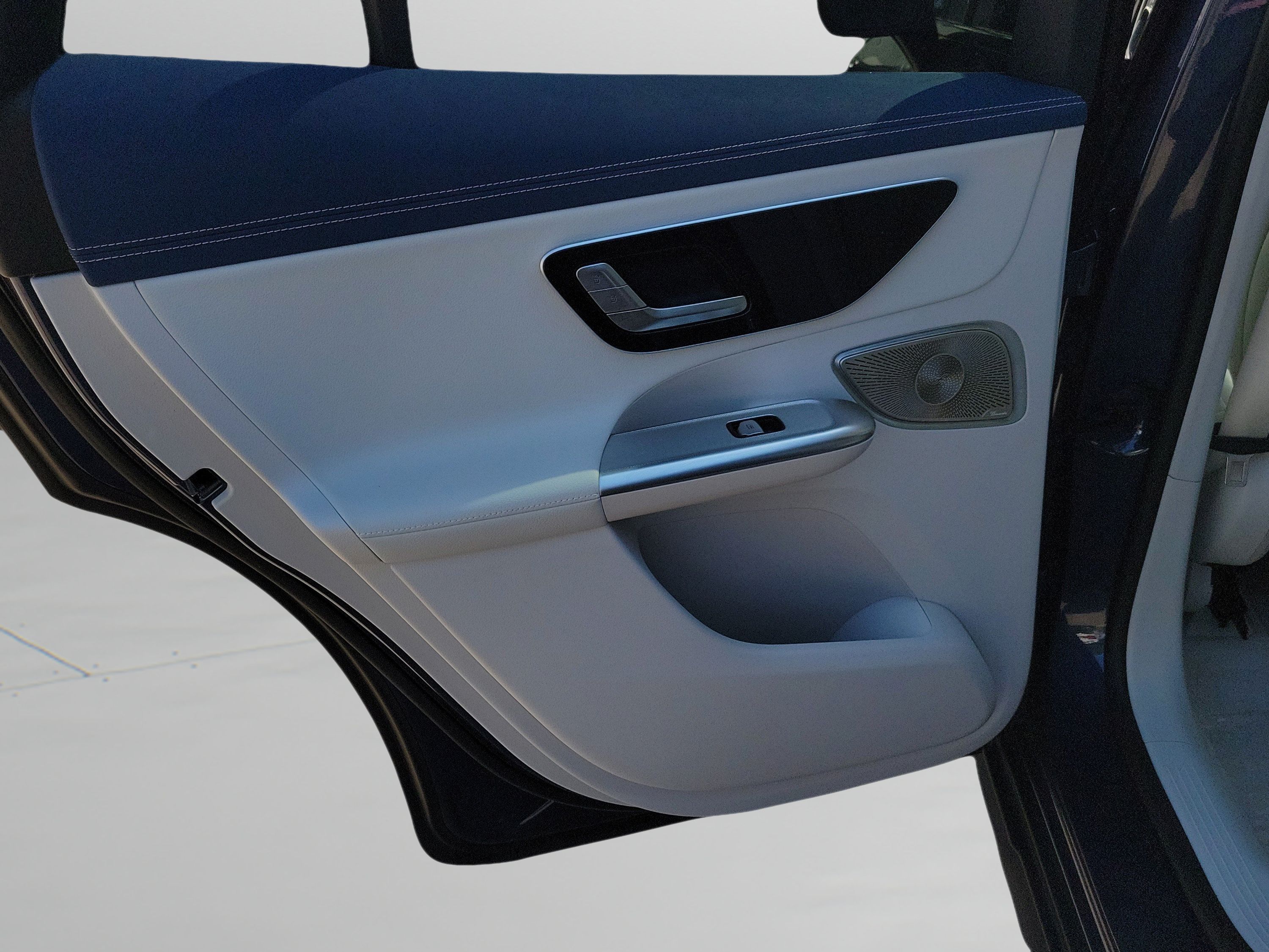 Certified 2024 Mercedes-Benz EQE 350+ 4MATIC SUV image 11