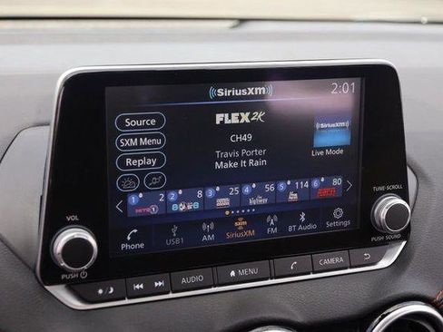 Used 2025 Nissan Sentra SR w/ Midnight Edition FWD image 16