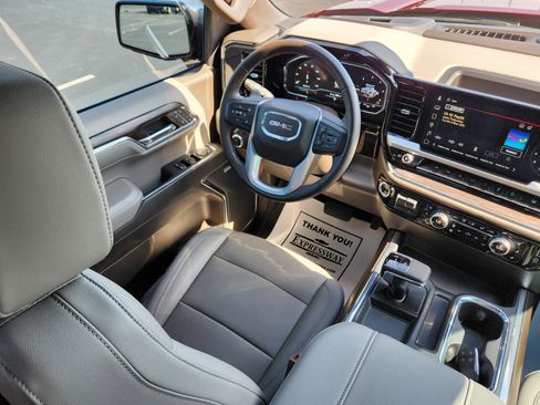 Used 2023 GMC Sierra 1500 SLT w/ SLT Premium Plus Package AWD/4WD image 15