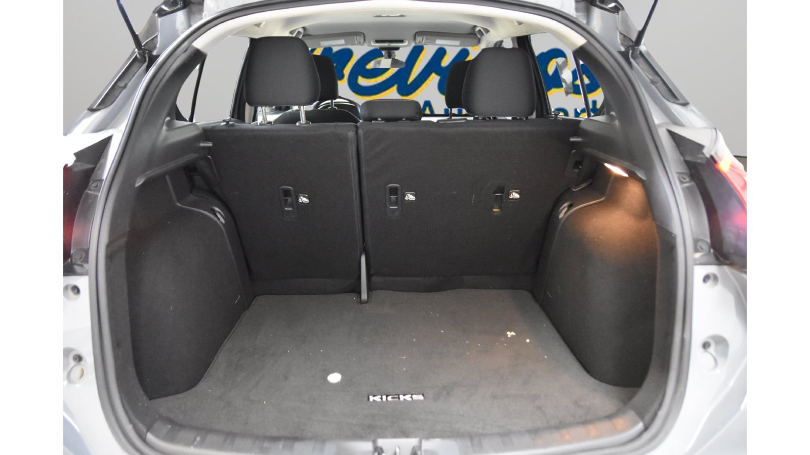 Used 2023 Nissan Kicks SV FWD image 31