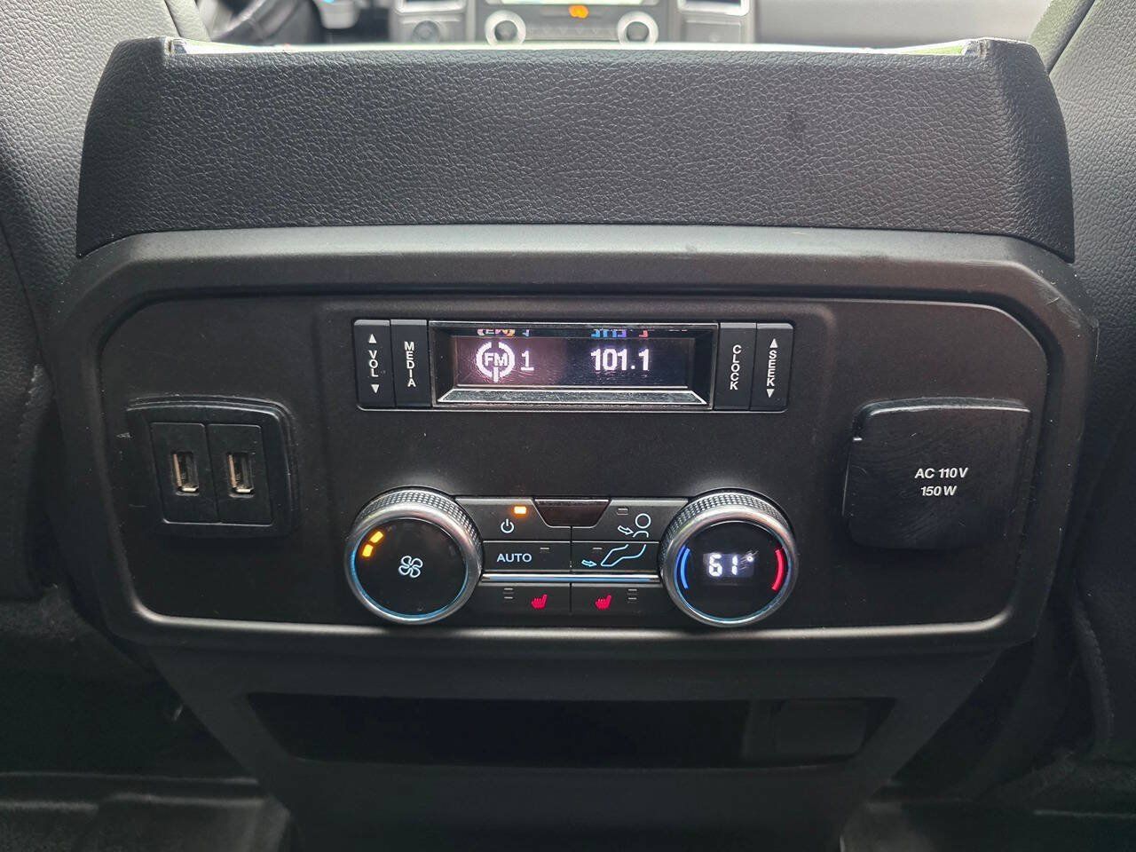 Used 2019 Ford Expedition Limited w/ Equipment Group 303A AWD/4WD image 40