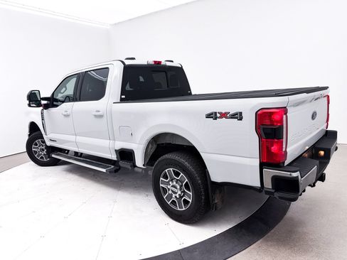 Used 2024 Ford F250 Lariat AWD/4WD image 2