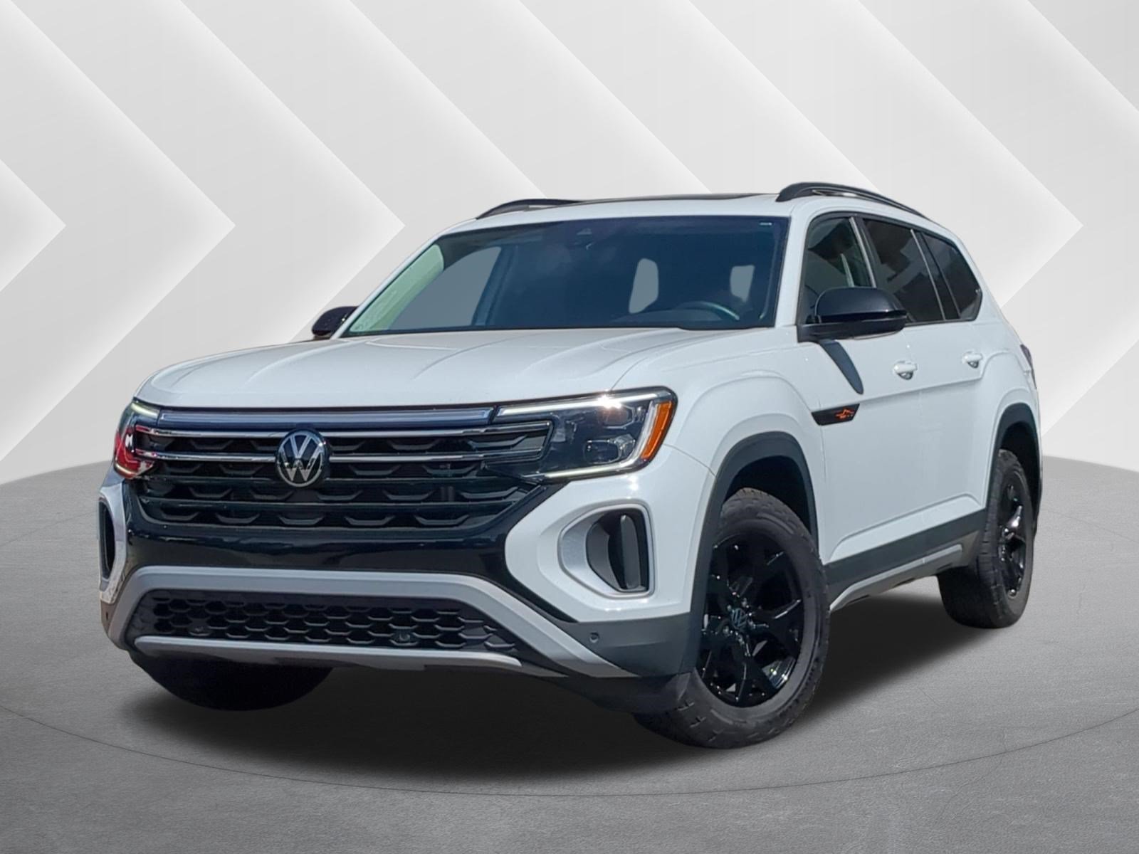 Used 2024 Volkswagen Atlas Peak Edition SE AWD/4WD image 1
