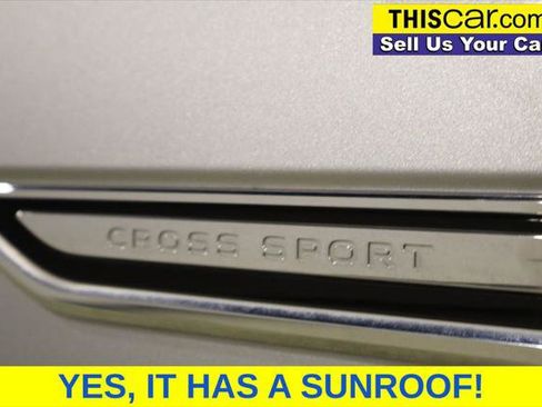 Used 2023 Volkswagen Atlas Cross Sport SE FWD image 10