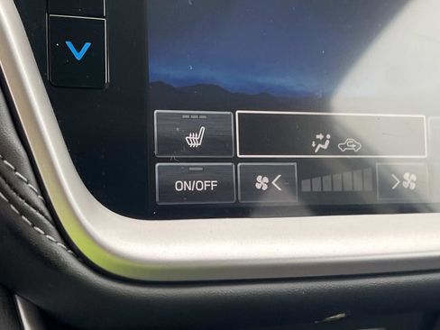 Certified 2025 Subaru Outback Premium w/ Popular Package #1 image 34