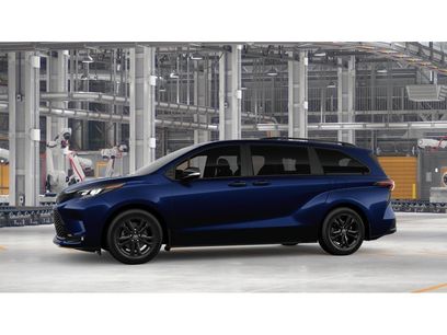 New 2026 Toyota Sienna XSE