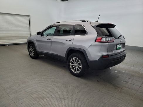 Used 2019 Jeep Cherokee Latitude Plus AWD/4WD image 3