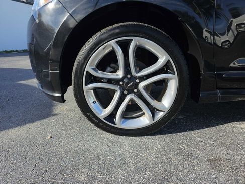 Used 2013 Ford Edge Sport w/ Driver Entry Pkg image 5