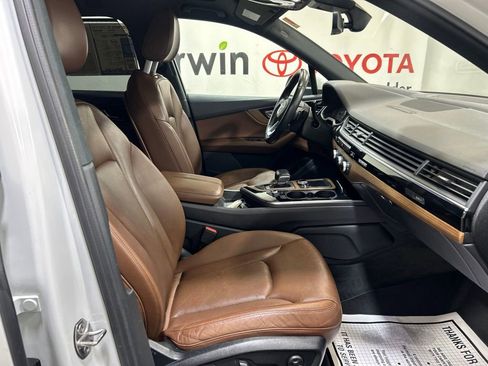 Used 2017 Audi Q7 2.0T Premium Plus w/ Premium Plus Package AWD/4WD image 13