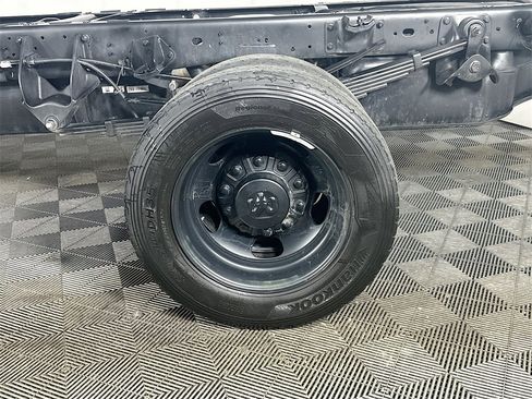 Used 2025 RAM 5500 Tradesman image 33