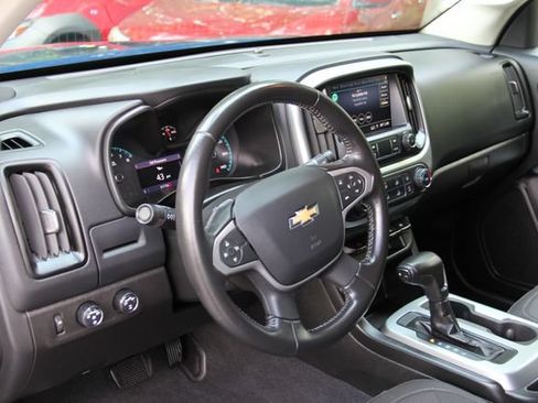 Used 2020 Chevrolet Colorado LT w/ LT Convenience Package AWD/4WD image 21