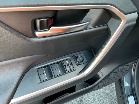 Used 2025 Toyota RAV4 XLE image 14