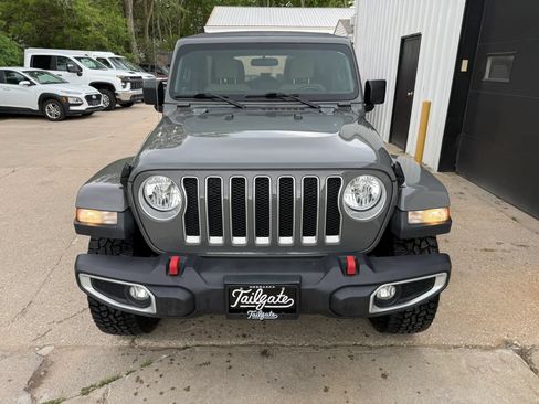 Used 2021 Jeep Wrangler Unlimited Sahara AWD/4WD image 3