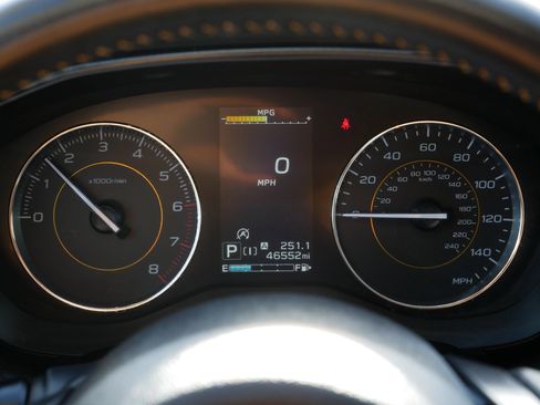 Used 2021 Subaru Crosstrek 2.5i Sport w/ Moonroof Package image 21