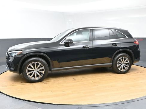 Used 2024 Mercedes-Benz GLC 300 4MATIC image 6