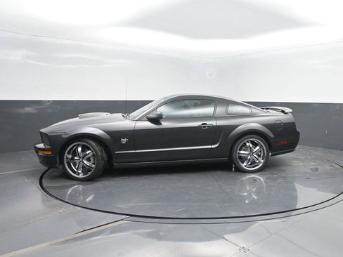 Used 2009 Ford Mustang GT RWD image 1