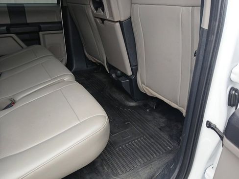 Used 2022 Ford F350 XL w/ Power Equipment Group image 17