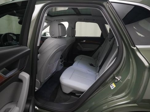 Used 2023 Audi Q5 2.0T Prestige w/ Prestige Package image 32