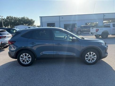 Used 2025 Ford Escape Active w/ Tech Pack #1 FWD image 4