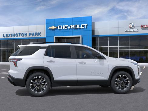 New 2026 Chevrolet Equinox RS image 5