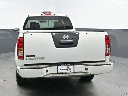 Used 2019 Nissan Frontier S image 5