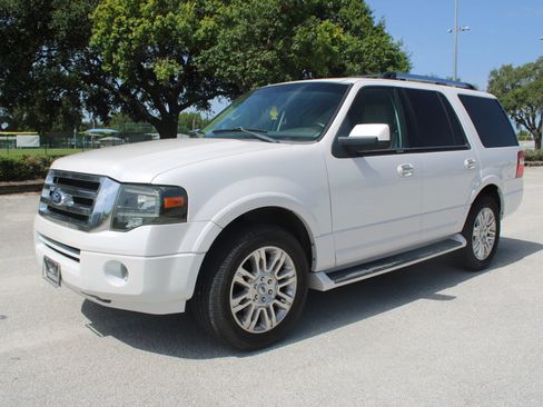 Used 2011 Ford Expedition Limited RWD image 5