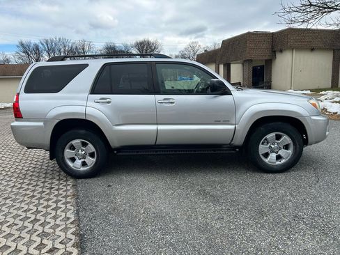 Used 2006 Toyota 4Runner SR5 image 4