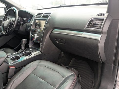 Used 2016 Ford Explorer Sport w/ Equipment Group 401A image 11