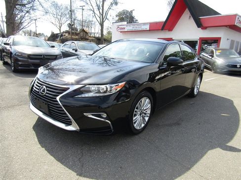 Used 2016 Lexus ES 350 w/ Navigation System Package image 13
