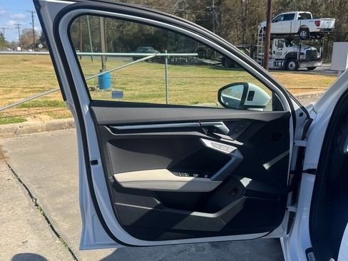 Used 2025 Audi A3 2.0T Premium image 7